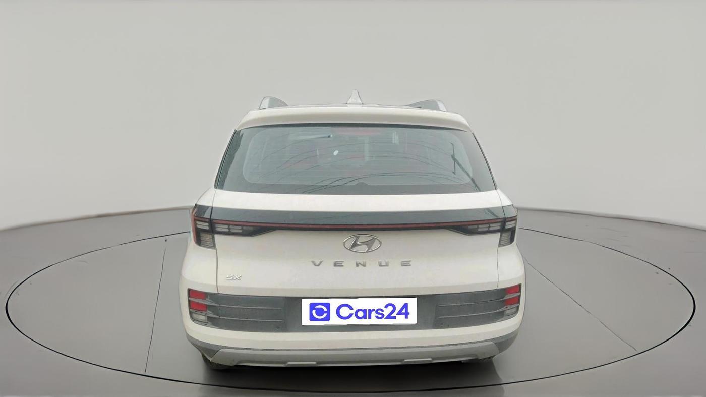 2024 Hyundai VENUE SX 1.2 PETROL, Petrol, Manual, 15,581 km, exterior