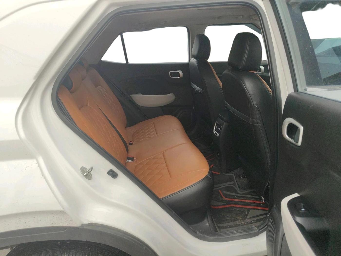 2024 Hyundai VENUE SX 1.2 PETROL, Petrol, Manual, 15,581 km, interior