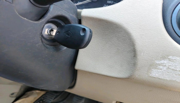 2015 Nissan Terrano XL D PLUS, Diesel, Manual, 85,645 km, interior