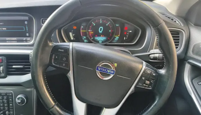 2013 Volvo V40 Cross Country D3, Diesel, Automatic, 1,48,390 km, interior
