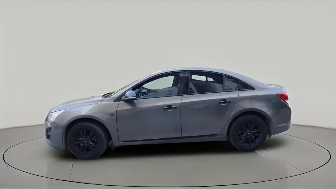 2015 Chevrolet Cruze LTZ AT, Diesel, Automatic, 1,58,524 km, exterior