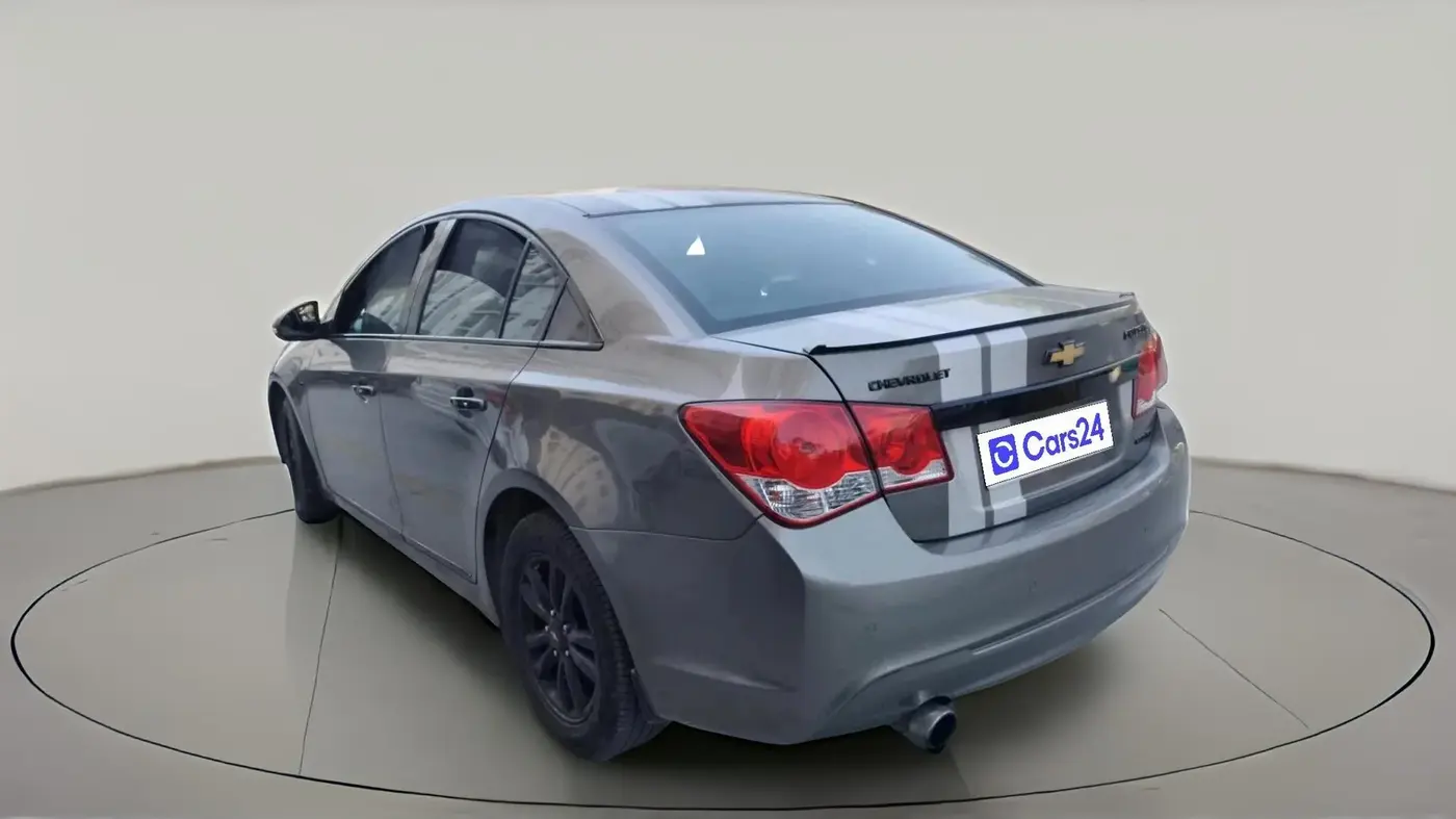 2015 Chevrolet Cruze LTZ AT, Diesel, Automatic, 1,58,524 km, exterior