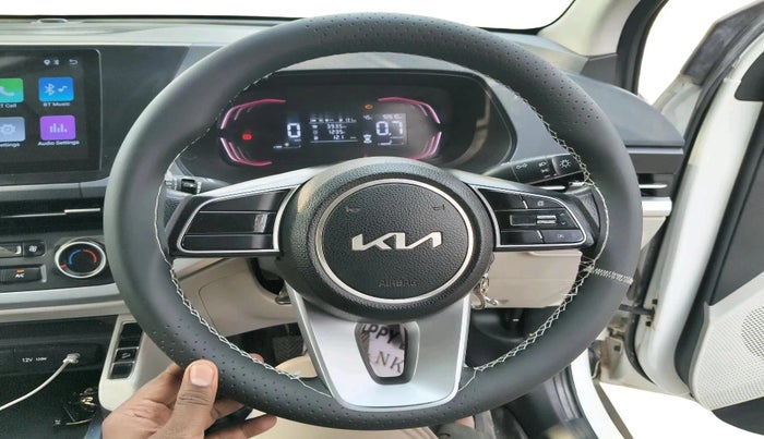 2022 KIA CARENS LUXURY PLUS 1.4 PETROL 7 STR, Petrol, Manual, 92,610 km, interior