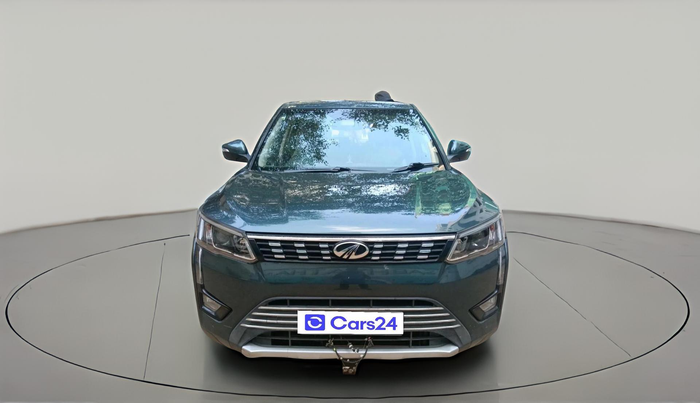 2022 Mahindra XUV300 W8 (O) 1.2 PETROL AMT, Petrol, Automatic, 31,665 km, exterior