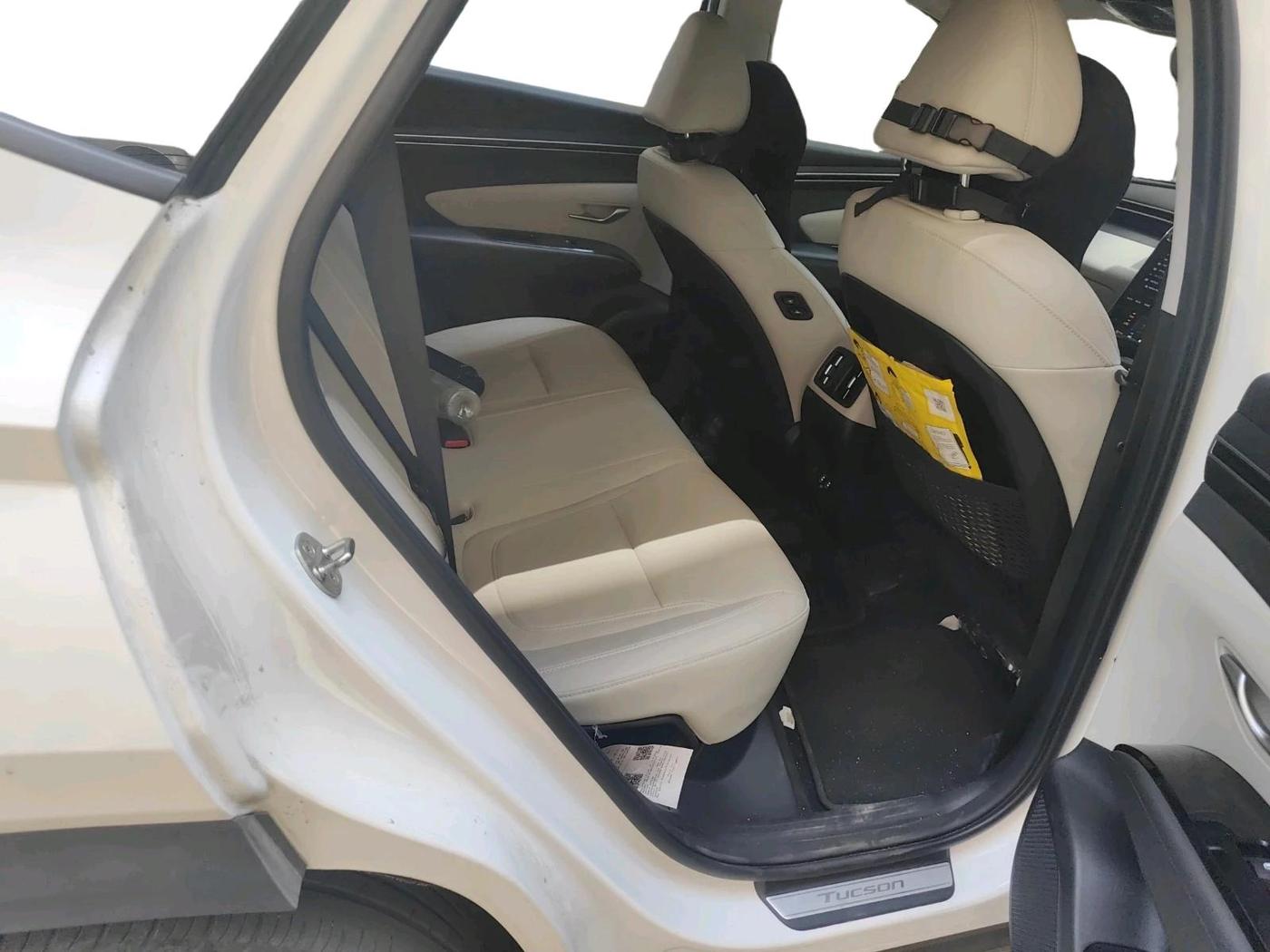 2023 Hyundai Tucson SIGNATURE 2.0 AT DIESEL DUAL TONE, Diesel, Automatic, 77,307 km, interior