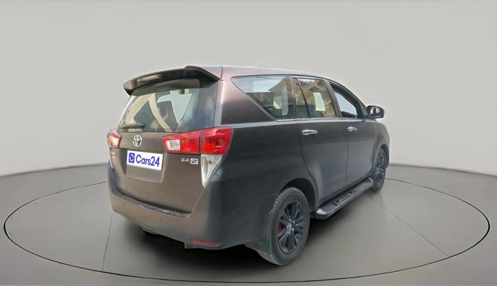2016 Toyota Innova Crysta 2.4 ZX 7 STR, Diesel, Manual, 1,69,245 km, exterior