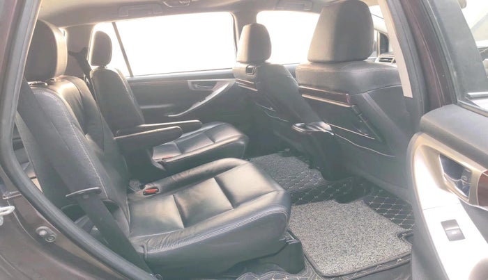 2016 Toyota Innova Crysta 2.4 ZX 7 STR, Diesel, Manual, 1,69,245 km, interior