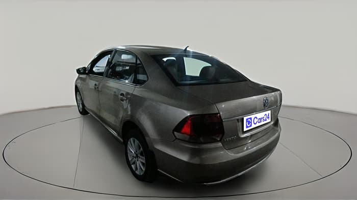 2016 Volkswagen Vento HIGHLINE 1.5 AT, Diesel, Automatic, 84,558 km, exterior