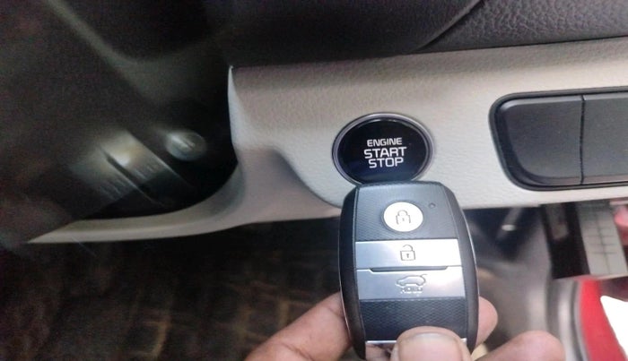 2020 KIA SELTOS HTX 1.5 PETROL, Petrol, Manual, 1,20,362 km, interior