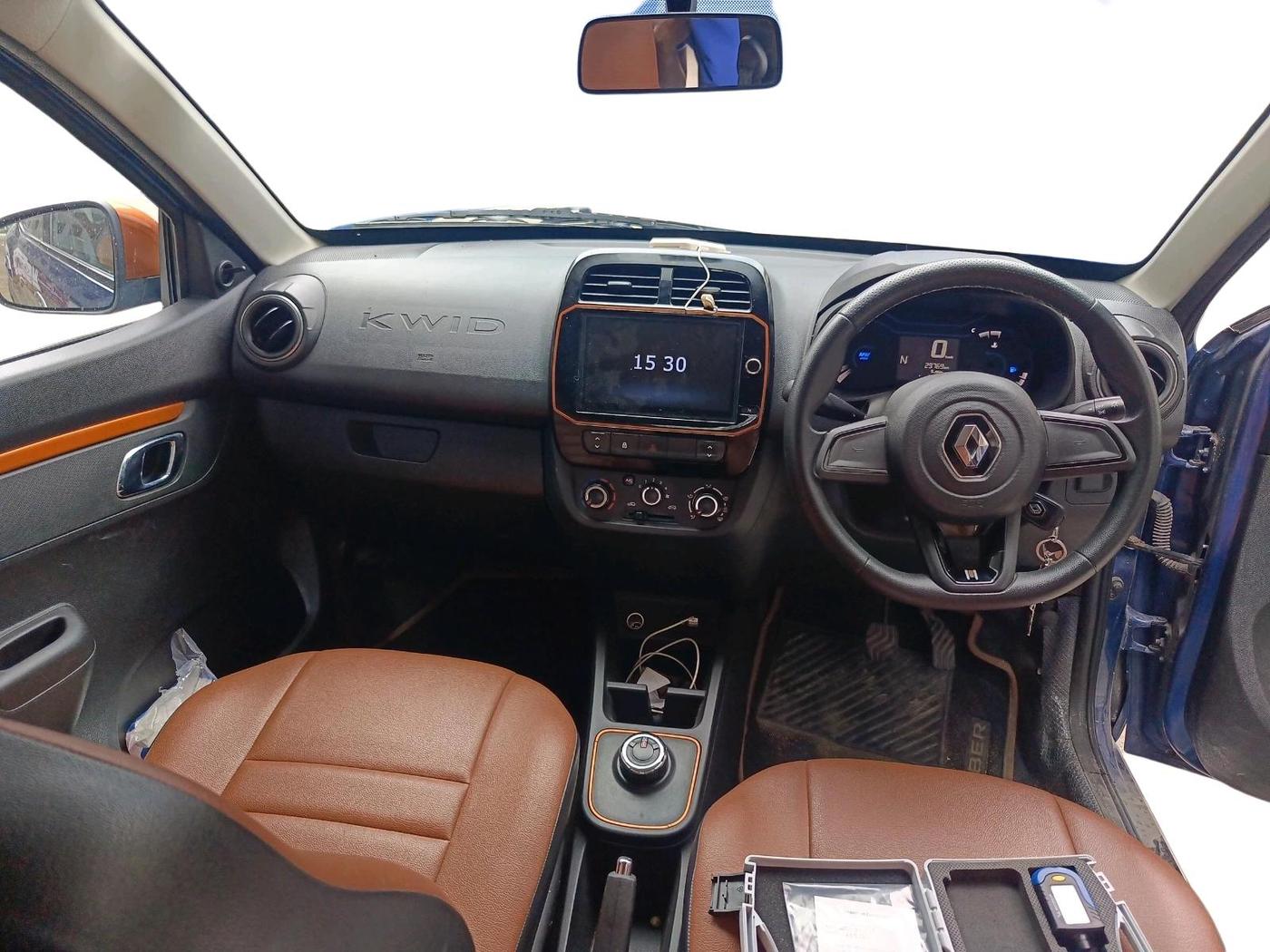 2020 Renault Kwid CLIMBER 1.0 AMT (O), Petrol, Automatic, 29,769 km, interior