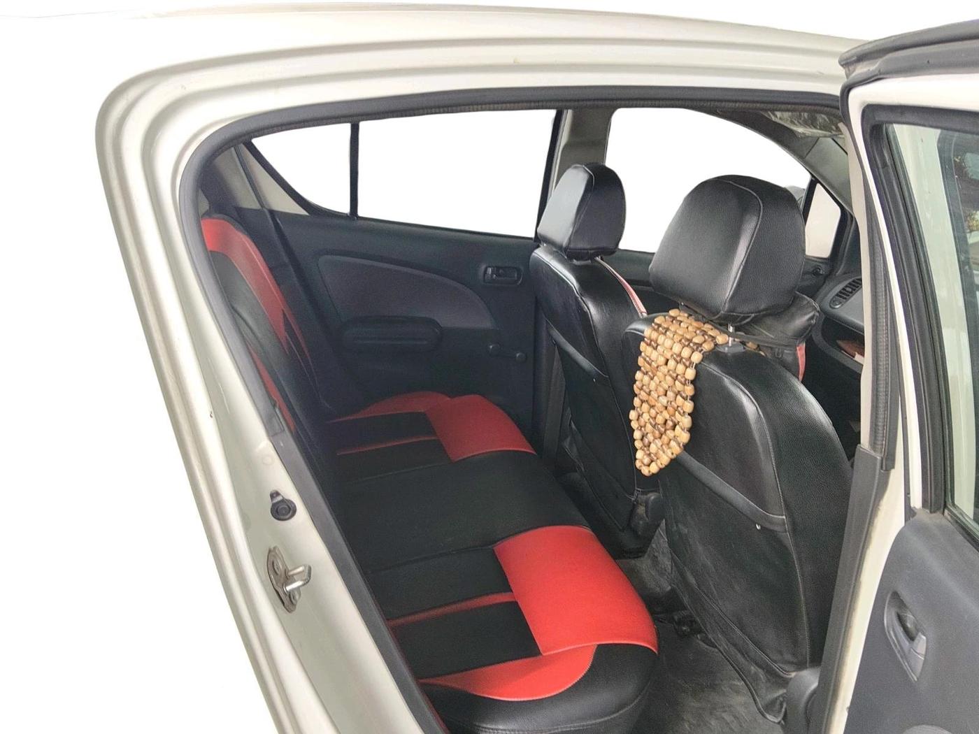 2016 Maruti Ritz LDI, Diesel, Manual, 1,80,044 km, interior