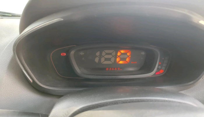 2018 Renault Kwid RXT 1.0 (O), Petrol, Manual, 83,669 km, interior