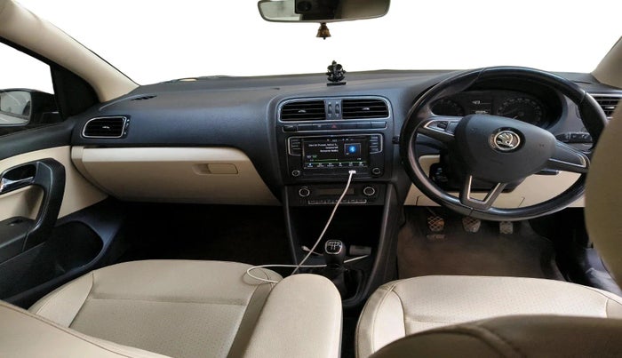 2017 Skoda Rapid STYLE 1.5 TDI, Diesel, Manual, 1,28,399 km, interior