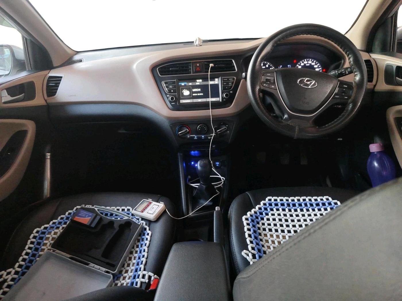 2019 Hyundai Elite i20 SPORTZ PLUS 1.2, Petrol, Manual, 70,389 km, interior