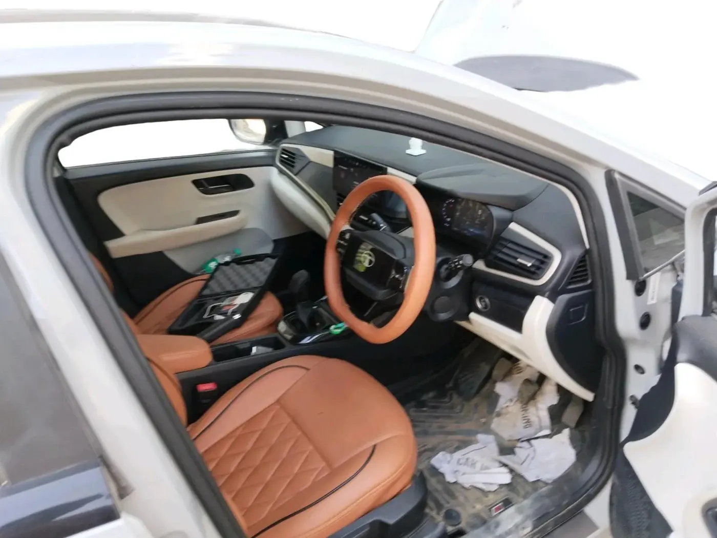2025 Tata ALTROZ Accomplished S Petrol 5 MT, Petrol, Manual, 4,208 km, interior