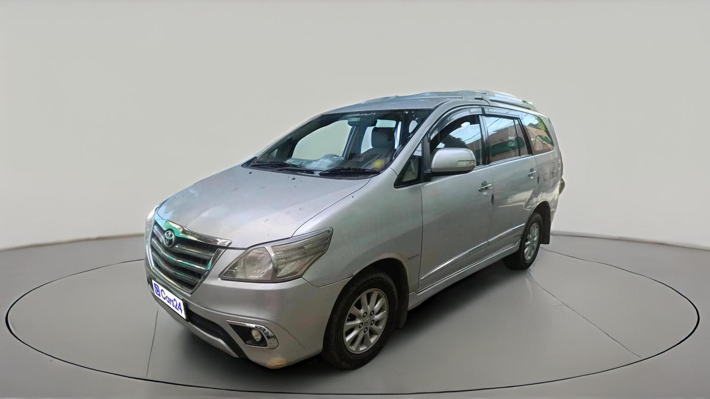 2014 Toyota Innova 2.5 VX 7 STR, Diesel, Manual, 1,16,904 km, exterior