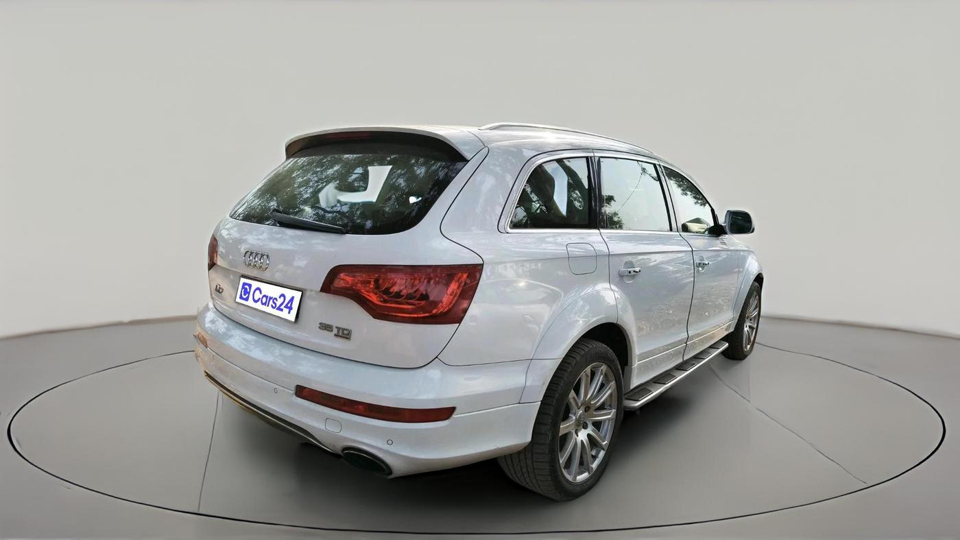 2015 Audi Q7 35 TDI PREMIUM, Diesel, Automatic, 1,20,764 km, exterior