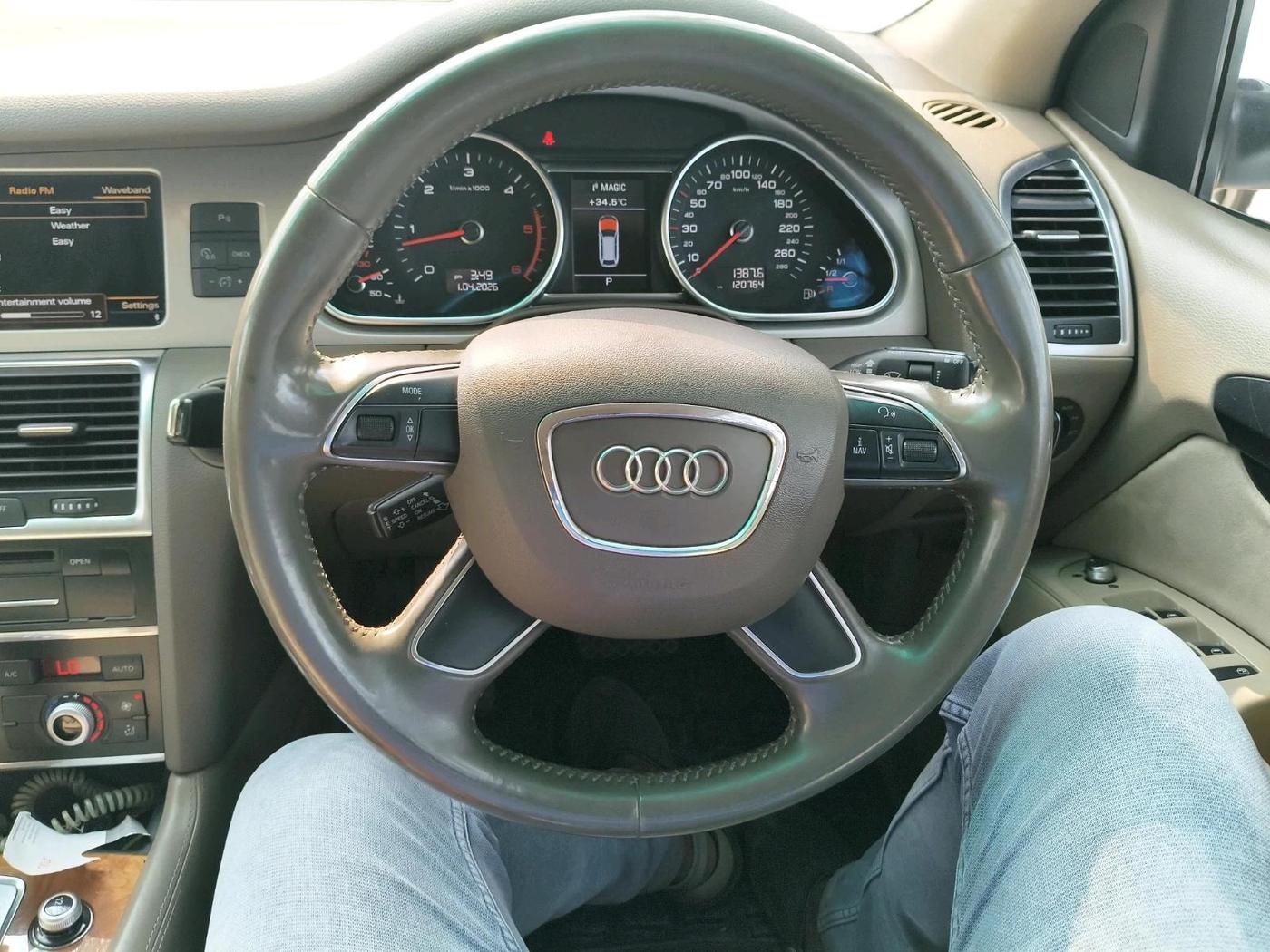 2015 Audi Q7 35 TDI PREMIUM, Diesel, Automatic, 1,20,764 km, interior