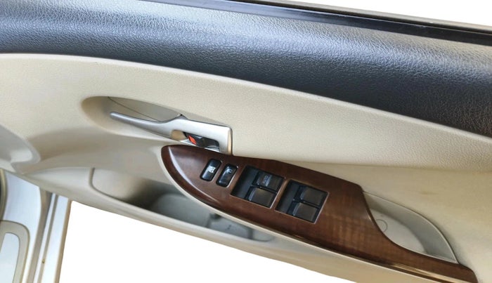 2012 Toyota Corolla Altis G DIESEL, Diesel, Manual, 2,31,266 km, interior