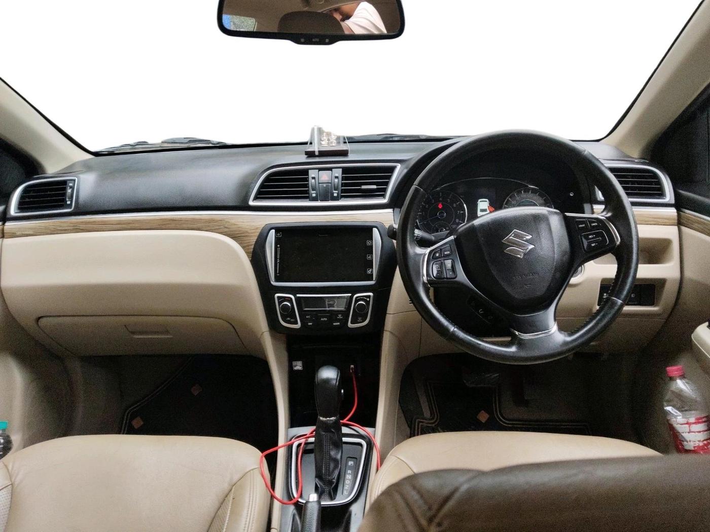 2018 Maruti Ciaz ALPHA  AT 1.5 SHVS PETROL, Petrol, Automatic, 1,23,349 km, interior