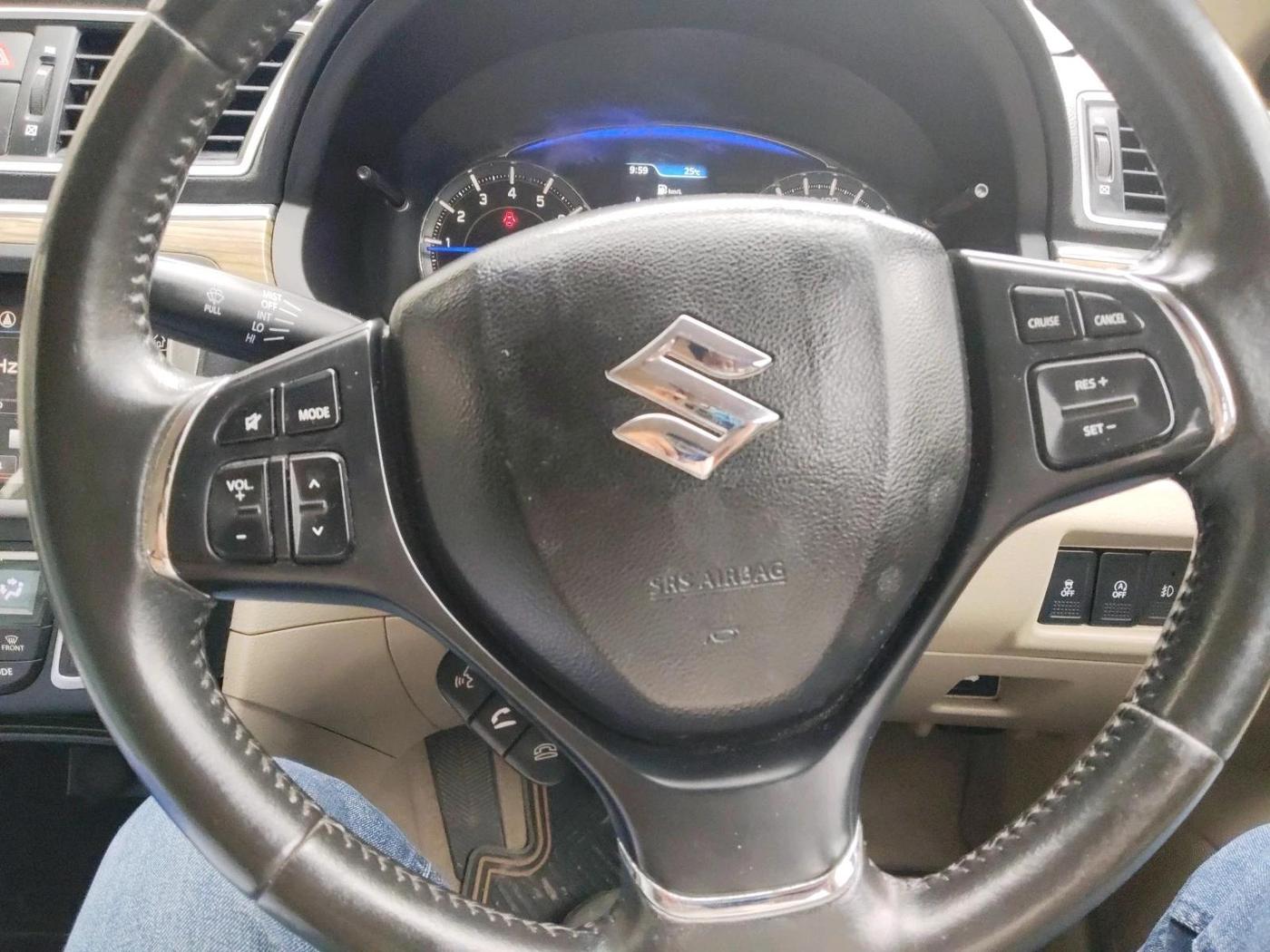 2018 Maruti Ciaz ALPHA  AT 1.5 SHVS PETROL, Petrol, Automatic, 1,23,349 km, interior