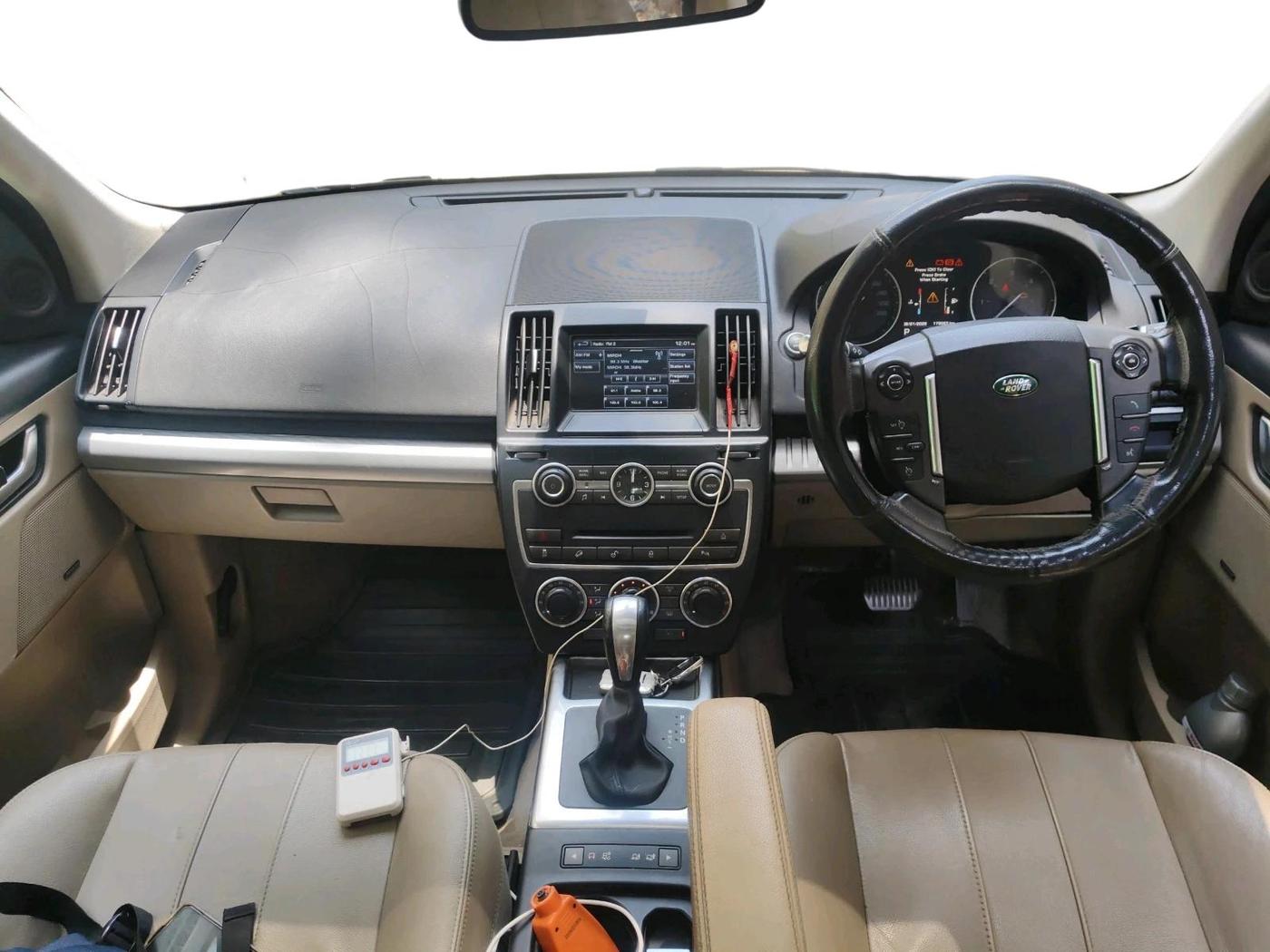 2014 Landrover Freelander 2 TD4 SE, Diesel, Automatic, 1,79,083 km, interior