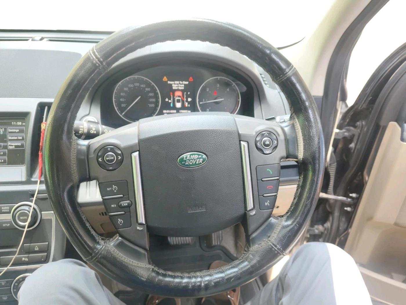 2014 Landrover Freelander 2 TD4 SE, Diesel, Automatic, 1,79,083 km, interior