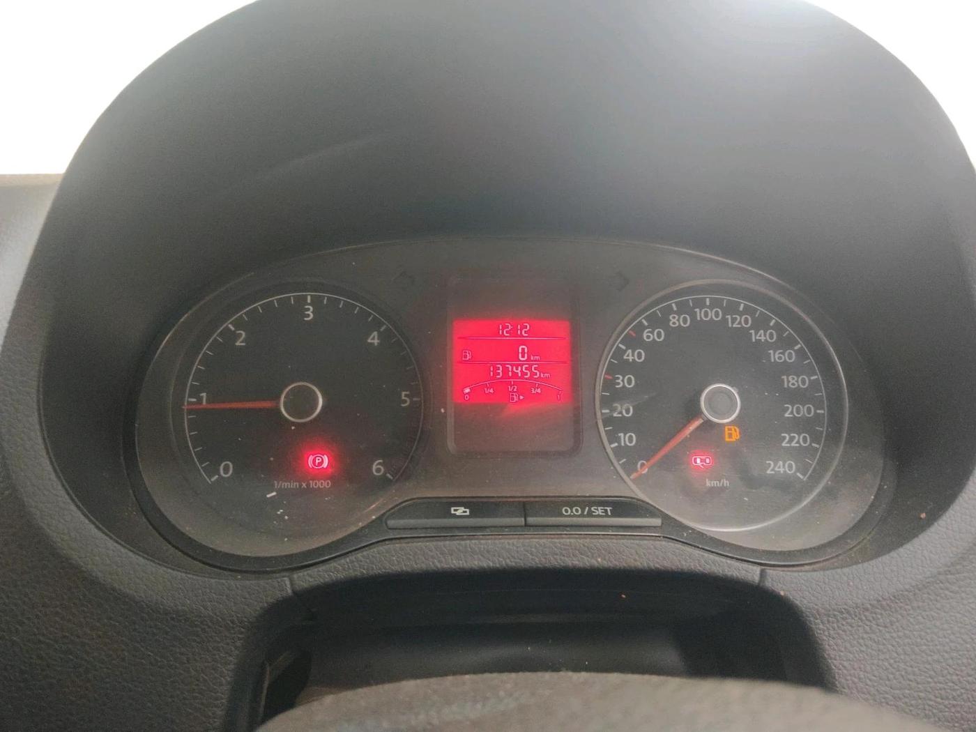 2013 Volkswagen Polo HIGHLINE DIESEL, Diesel, Manual, 1,37,455 km, interior