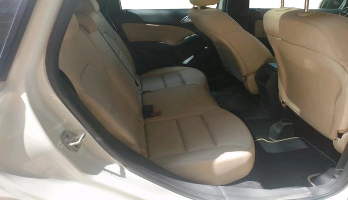 2012 Mercedes Benz B Class B 180 SPORTS PETROL, Petrol, Automatic, 67,026 km, interior