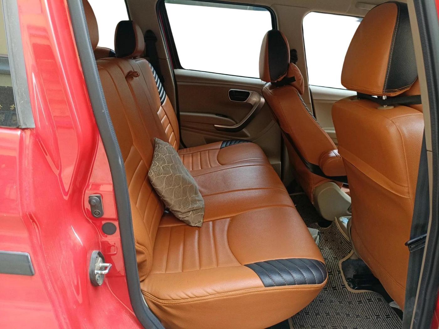 2023 Mahindra BOLERO NEO N10 R, Diesel, Manual, 52,076 km, interior