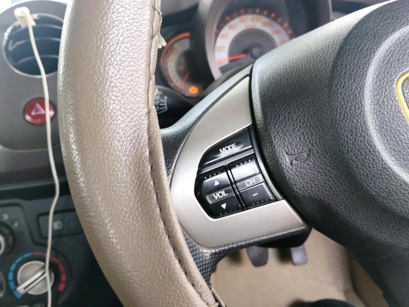 2012 Honda Brio S MT, Petrol, Manual, 88,500 km, interior