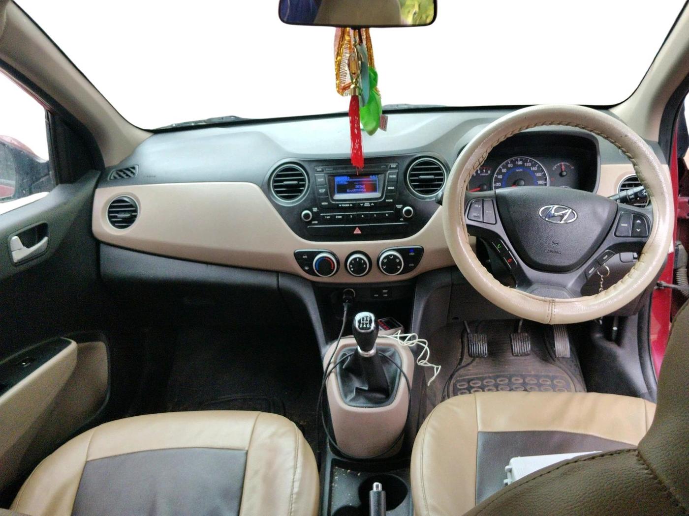 2016 Hyundai Grand i10 SPORTZ 1.2 KAPPA VTVT, Petrol, Manual, 84,417 km, interior