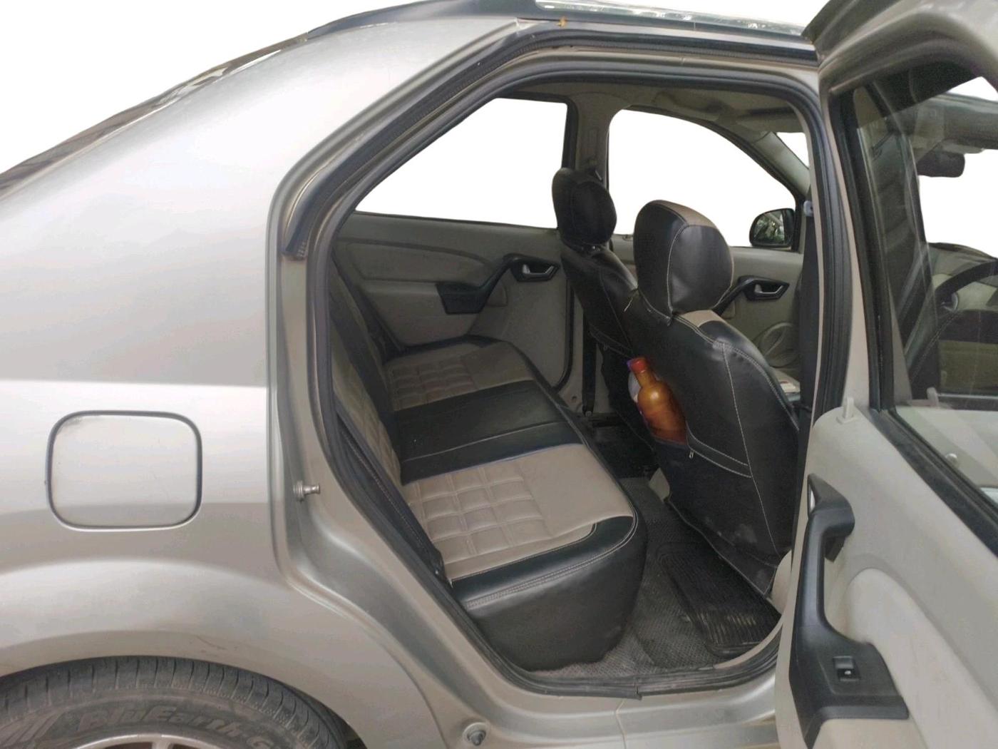 2012 Mahindra Verito 1.5 D6, Diesel, Manual, 97,635 km, interior