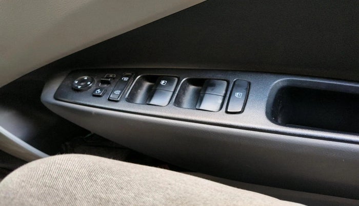 2021 Hyundai GRAND I10 NIOS SPORTZ AMT 1.2 KAPPA VTVT, Petrol, Automatic, 60,723 km, interior