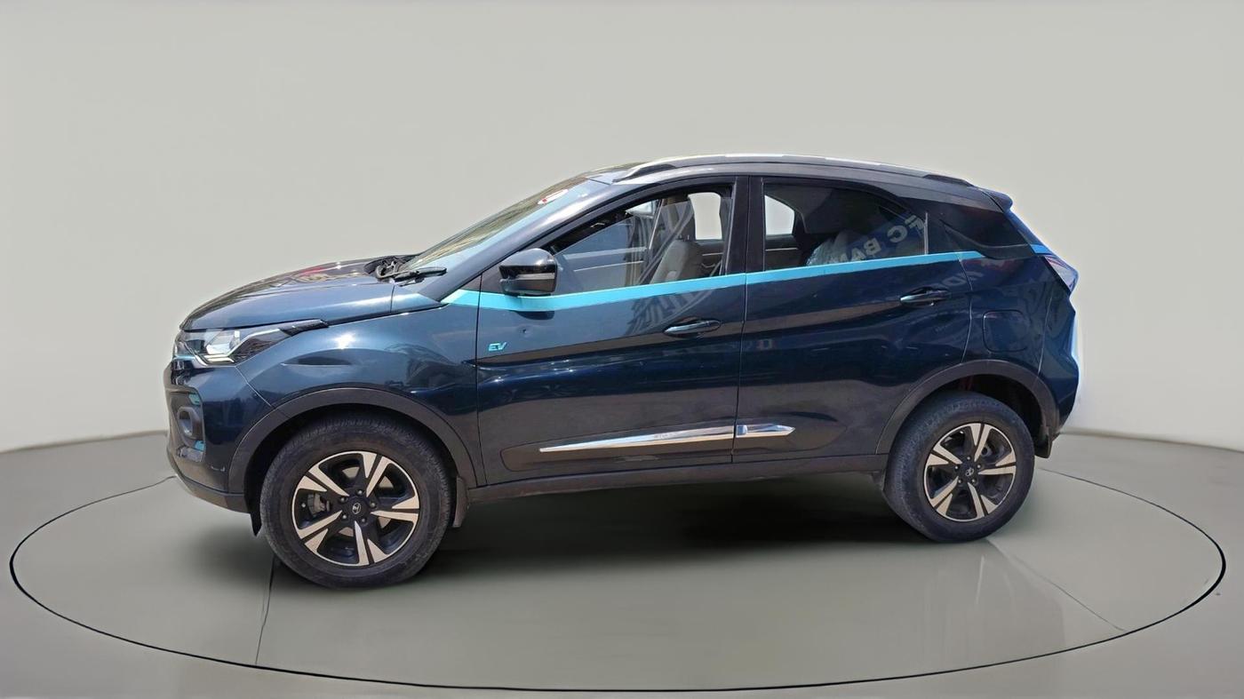 2022 Tata NEXON EV XZ PLUS LUX, Electric, Automatic, 37,153 km, exterior