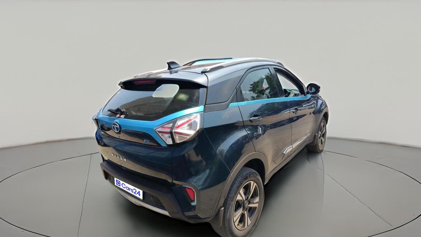 2022 Tata NEXON EV XZ PLUS LUX, Electric, Automatic, 37,153 km, exterior