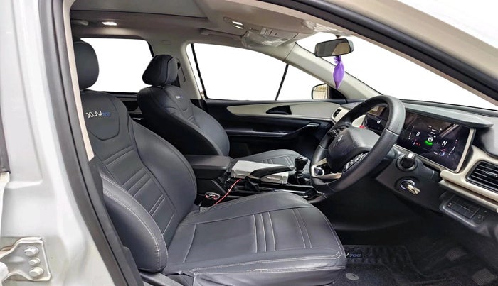 2024 Mahindra XUV700 AX 5 P MT 7 STR, Petrol, Manual, 16,432 km, interior