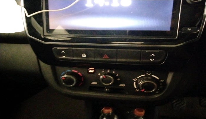 2022 Renault Kwid RXT 1.0, Petrol, Manual, 15,724 km, interior