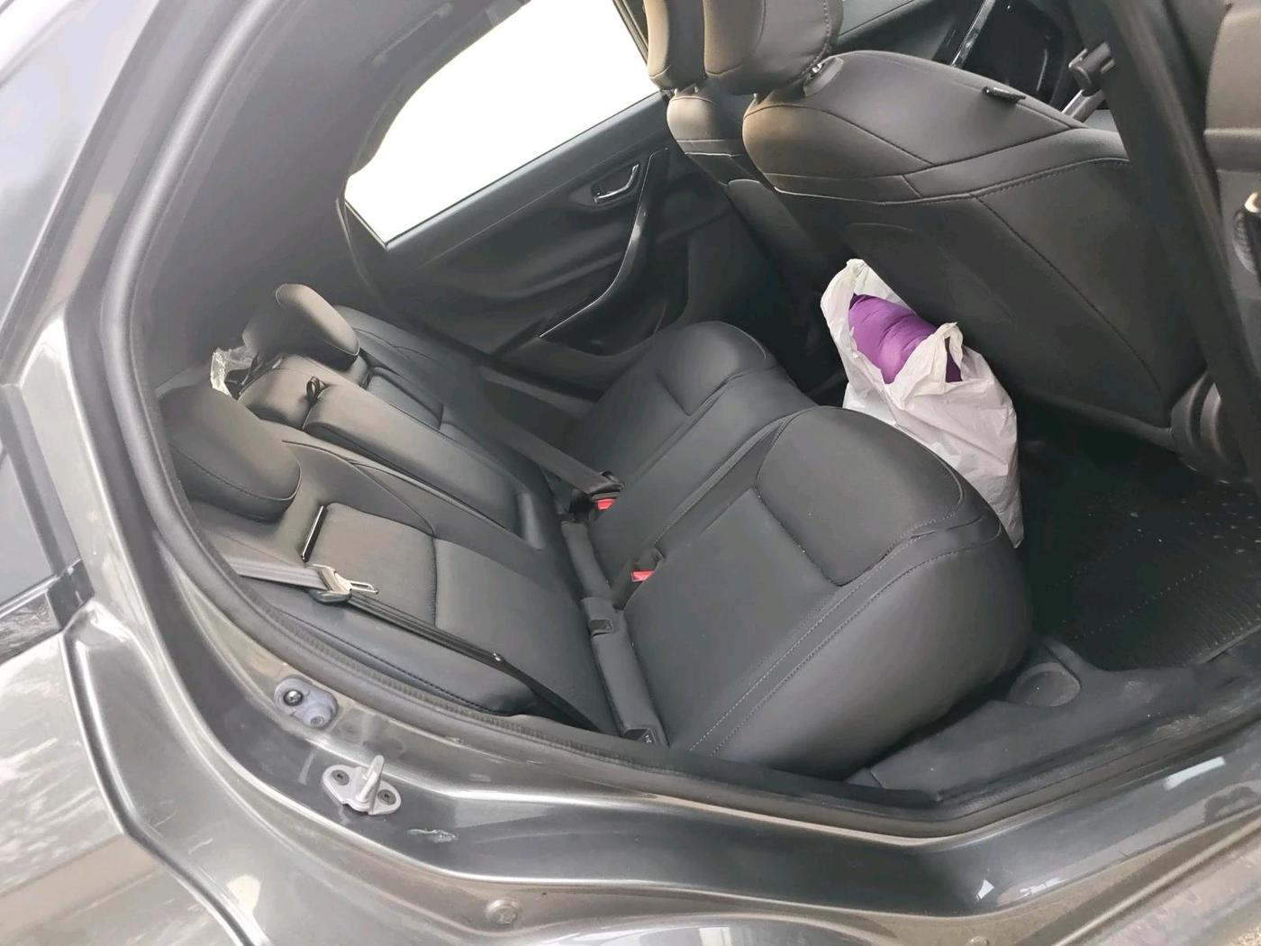 2024 Tata NEXON FEARLESS PLUS S 1.5 REVOTORQ 6 MT DT, Diesel, Manual, 35,124 km, interior