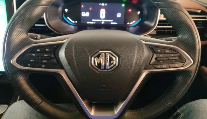 2023 MG HECTOR PLUS SHARP PRO 1.5 PETROL TURBO CVT 7 STR, Petrol, Automatic, 12,488 km, interior