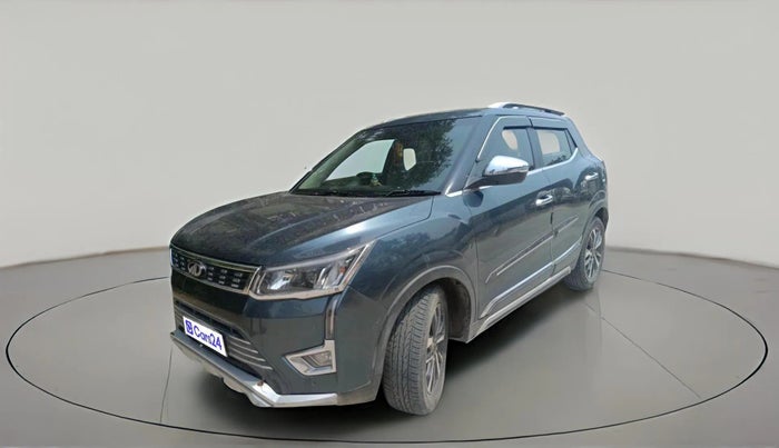 2020 Mahindra XUV300 W8 (O) 1.2 PETROL, Petrol, Manual, 95,721 km, exterior