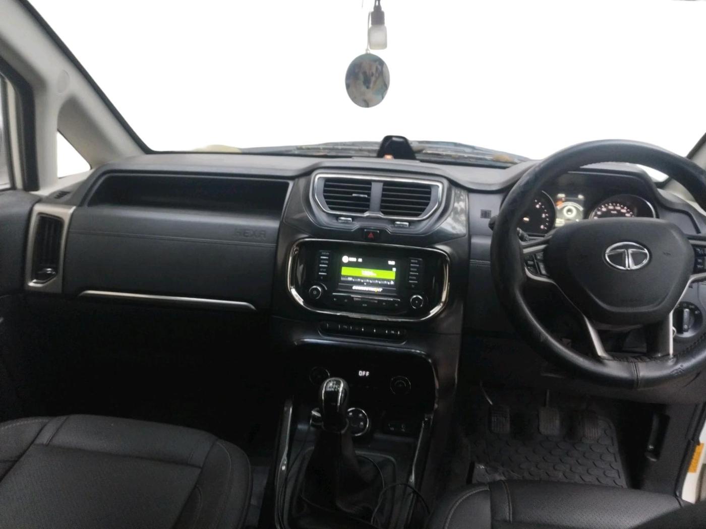 2018 Tata Hexa XT 4X2 7 STR, Diesel, Manual, 1,10,355 km, interior