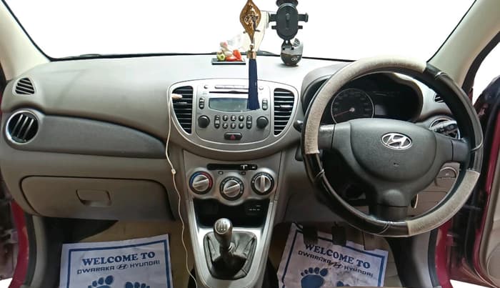 2015 Hyundai i10 SPORTZ 1.1, Petrol, Manual, 23,566 km, interior