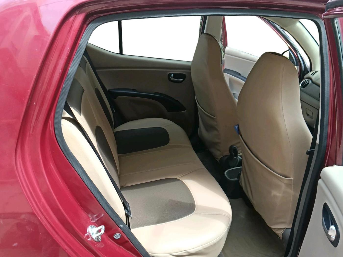 2015 Hyundai i10 SPORTZ 1.1, Petrol, Manual, 23,566 km, interior