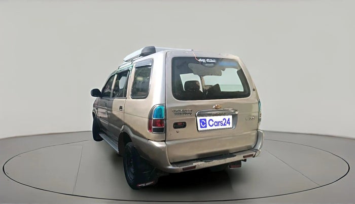 2011 Chevrolet Tavera LS B2 7 STR, Diesel, Manual, 1,98,422 km, exterior