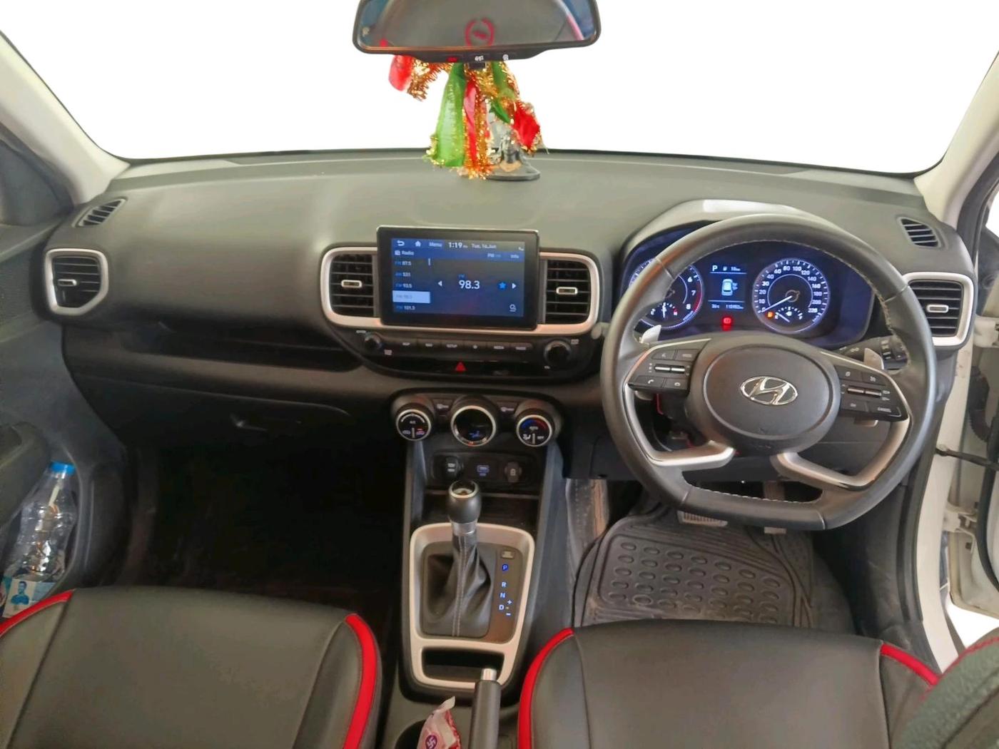2021 Hyundai VENUE SX PLUS 1.0 TURBO DCT, Petrol, Automatic, 1,15,952 km, interior