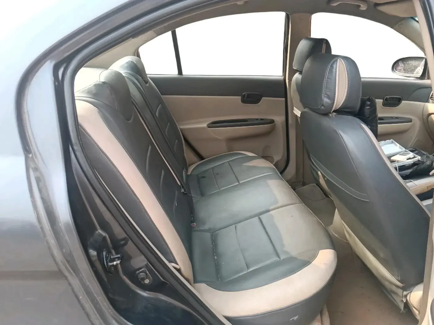 2008 Hyundai Verna VGT CRDI 1.5, Diesel, Manual, 1,08,696 km, interior