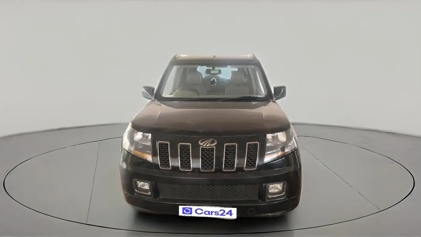 2019 Mahindra TUV300 T10, Diesel, Manual, 76,273 km, exterior
