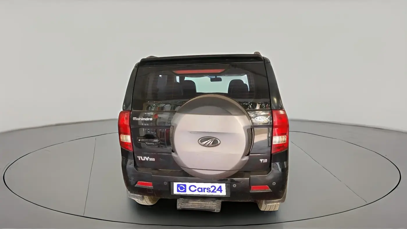2019 Mahindra TUV300 T10, Diesel, Manual, 76,273 km, exterior
