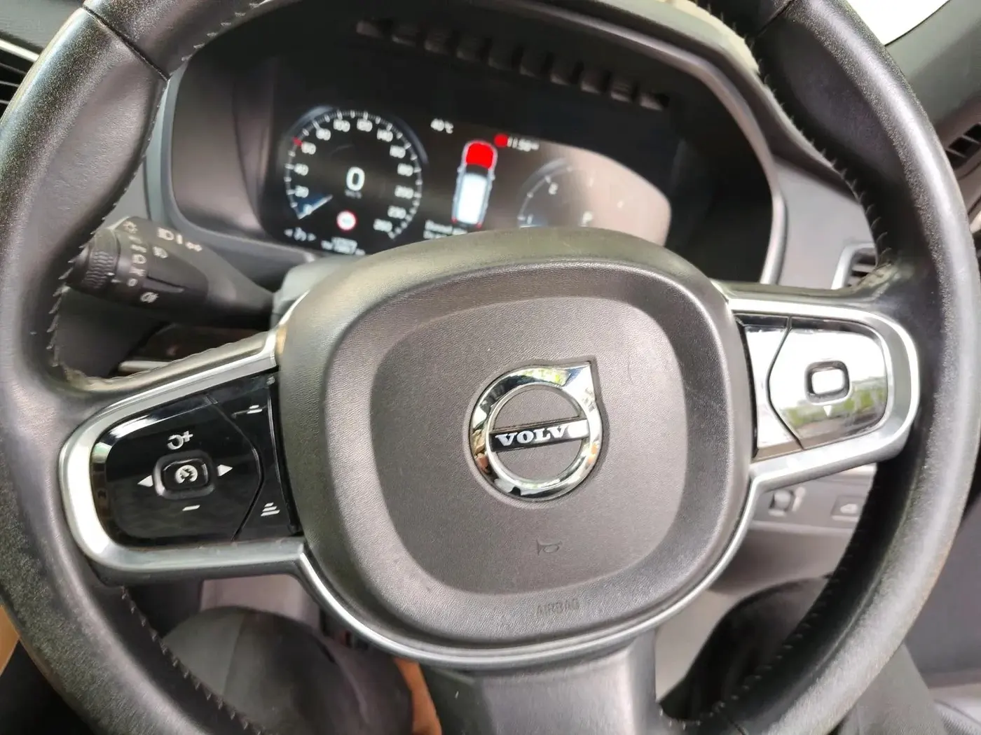 2016 Volvo XC 90 D5 Inscription, Diesel, Automatic, 1,27,079 km, interior